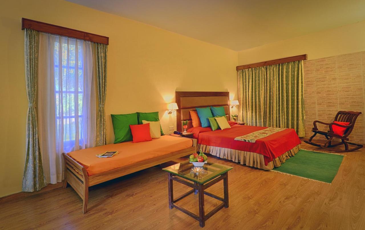 The Lake Resort Naukuchiatal Extérieur photo