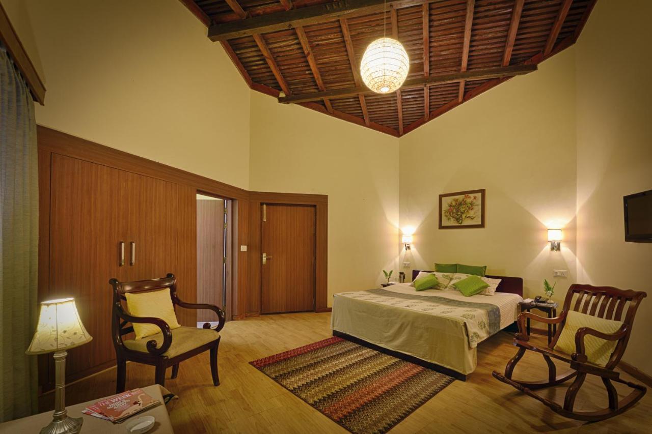 The Lake Resort Naukuchiatal Extérieur photo